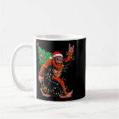 Santa Bigfoot Christmas Tree Xmas Lights Sasquatch Kaffeetasse (Links)
