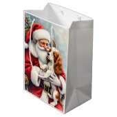 Santa Claus Holding Cavalier King Charles Spaniel  Mittlere Geschenktüte (Rückseite Schrägansicht)