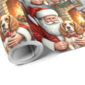 Santa Claus Holding Cocker Spaniel Christmas Art Geschenkpapier (Rolleneckpunkt)