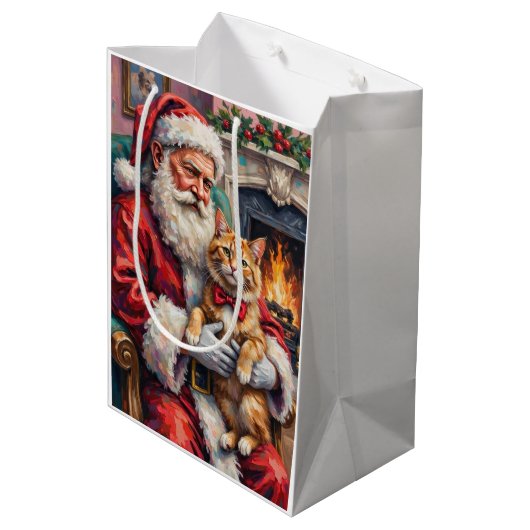 Santa Claus Holding Persian Cat Christmas Art Mittlere Geschenktüte (Rückseite Schrägansicht)