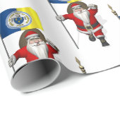 Santa Claus mit der Flagge von Trenton NJ Geschenkpapier (Rolleneckpunkt)
