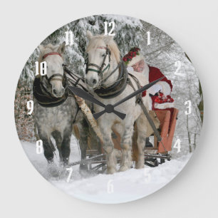 Santa Claus rides in a Horse sleigh Große Wanduhr
