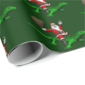 Santa Claus Riding Green Lizard Geschenkpapier (Rolleneckpunkt)