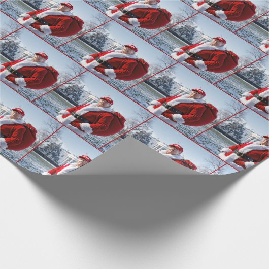 Santa Claus Trump mit einem roten Geschenksack Geschenkpapier (Ecke)