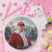 Santa Claus Trump mit Red MAGA Hat Pappteller (Party)