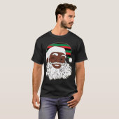Santa Claus Winking Christmas Pan Afrikanischer Fl T-Shirt (Vorne ganz)