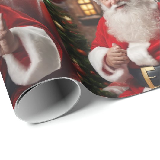 Santa Clause lächelt und windet Geschenkpapier (Rolleneckpunkt)