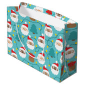 Santa Clauses Muster Große Geschenktüte (Rückseite Schrägansicht)