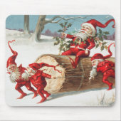 Santa gnomes rutscht auf einem Stein Mousepad (Vorne)