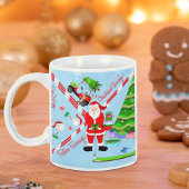 Santa Golfing by Christmas Tree Kaffeetasse