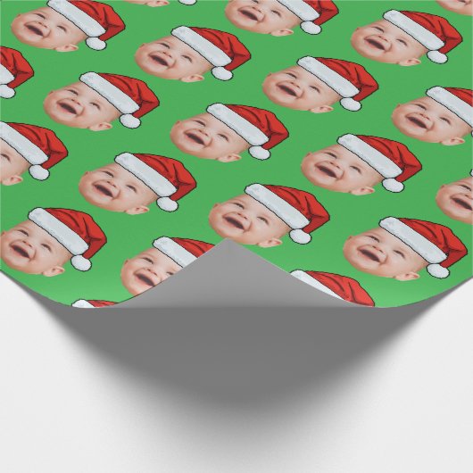 Santa Hat Custom Face Photo Christmas Geschenkpapier (Ecke)