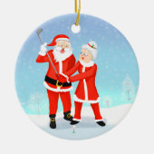 Santa Helping Mrs. Claus mit ihrem Golfschwung Keramik Ornament (Vorne)