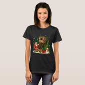 Santa Hunting Cabin Funny Christmas Better Not Ut  T-Shirt (Vorne ganz)