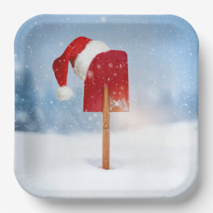Santa-Hut auf roter Schneeschaufel  Pappteller