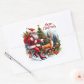 Santa Ice Skaten mit einem Rentier Quadratischer Aufkleber (Umschlag)