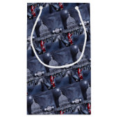 Santa in London Painting by Alfred Fox Kleine Geschenktüte (Rückseite)