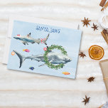 Santa Jaws Great White Christmas Shark Feiertagskarte<br><div class="desc">Dieses Design kann in dem Bereich personalisiert werden, der durch das Ändern des Fotos und/oder Textes zur Verfügung gestellt wird. Sie können auch angepasst werden, indem Sie auf Vorlage personalisieren klicken und dann auf die Schaltfläche klicken, um weitere Optionen anzupassen, um die Hintergrundfarbe zu löschen oder zu ändern, Text hinzuzufügen,...</div>