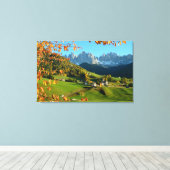 Santa Maddalena im Herbst auf Leinwand drucken (Insitu (Holzboden))