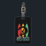 Santa Monica Beach California Retro Surfing Gepäckanhänger<br><div class="desc">Vintages Retro-Surfbrett-Design für Surfer, die Liebe Surfen und Reiten der Ozeanwellen. Cooler Sommerurlaub, Frühlingspausenartikel für diejenigen, die die Sonne, das tropische Wetter, das Sonnenbaden unter der Palme genießen. Grunge und bedrückte Design zu tragen, während Sie das Party am Strand genießen und singen rund um das Feuer. Große Souvenirs, Weihnachtsgeschenke und...</div>