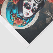 Santa Muerte mit Blume in traditionellem Kostüm Seidenpapier (Ausschnitt)