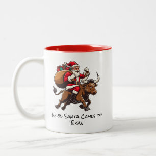 Santa on Texas Longhorn Bull Delivering Geschenke  Zweifarbige Tasse