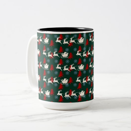 Santa Pulling sein Schlitten Zweifarbige Tasse (Vorderseite Links)