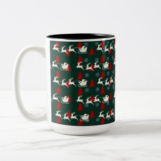 Santa Pulling sein Schlitten Zweifarbige Tasse (Links)