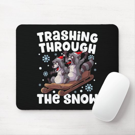 Santa Racoon Trashing Through The Snow Cute Christ Mousepad (Mit Mouse)