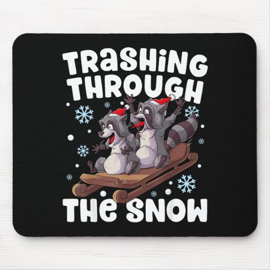 Santa Racoon Trashing Through The Snow Cute Christ Mousepad (Vorne)