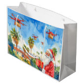 Santa’s Drone Delivery Working on Christmas Große Geschenktüte (Rückseite Schrägansicht)