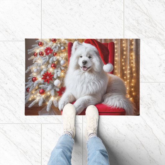 Santa Samoyed Hund auf einem roten Stuhl Fußmatte (Indoor)