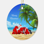 Santa schlafend am Strand Keramikornament (Links)