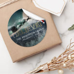 Santa Sleigh Rentier Christmas BELIEVE Weihnachtsm Runder Aufkleber<br><div class="desc">Weihnachts-Weihnachtsaufkleber - Weihnachtsschlitz mit Rentier und BELIEVE Wort mit Weihnachtsmannmütze.</div>
