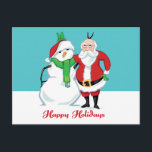 Santa Snowman Foto Feiertagspostkarte<br><div class="desc">Alle lächeln! Der Weihnachtsmann und sein Lieblingssnowboarder posieren für ein Foto. Fangen Sie dieses frostige Weihnachtspaar, das ihre sonnigen Ohren an T - Shirt, Geschenken und vielem mehr klopfen lässt.</div>