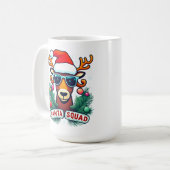 Santa Squad Cool Rentier mit Brille Weihnachten Kaffeetasse (Vorderseite Links)