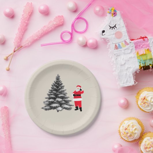 Santa standing near pine tree pappteller (Party)