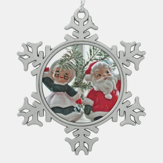 Santa und Mrs Claus Schneeflocken Zinn-Ornament (Vorderseite)