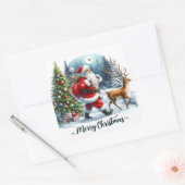 Santa und Rentier im Schneewald Quadratischer Aufkleber (Umschlag)