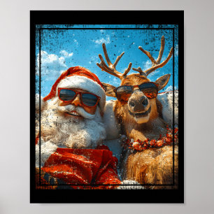 Santa und Rentier Selfie Lustiger Weihnachtsurlaub Poster