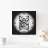 Santa's Window ~ Hallo Santa ~ Auf dem alten Telef Quadratische Wanduhr (Zuhause)