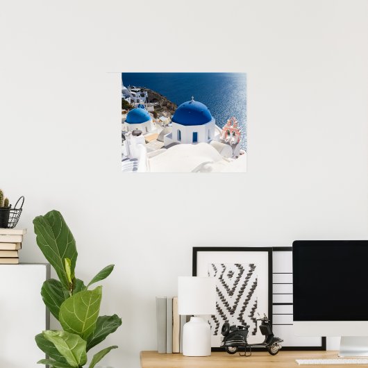 Santorini - Blaukuppelkirche am Oia-Poster Poster (Heimbüro)