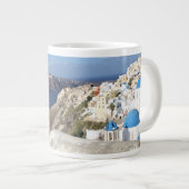 Santorini, Griechenland, Oia, Tasse, Weiß, Blau Jumbo-Tasse (Vorderseite Rechts)