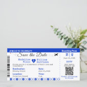 Santorini Skies Boarding Pass Style Save the Date (Stehend Vorderseite)