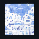 Santorini Wasserfarbe Personalisiert Notizblock<br><div class="desc">Ein Aquarellbild in lebhaftem Blau und Weiß von Oia auf der schönen griechischen Insel Santorini. Originelle Kunst von Nic Squirrell. Ändern oder entfernen Sie den Namen zu personalisieren.</div>