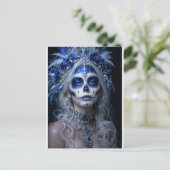 Saphir-Mond-Calavera – Blauer Himmel Postkarte (Stehend Vorderseite)