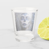 Saphir-Mond-Calavera – Blauer Himmel Schnapsglas (Rückseite)