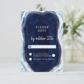 Sapphire Blue Rose Gold Geode Wedding RSVP Antwort (Stehend Vorderseite)