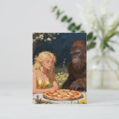 Saquatch und Feen-Pizza-Party Postkarte (Stehend Vorderseite)