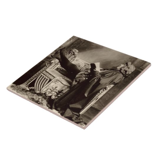 Sarah Bernhardt (1844-1923) als Hamlet 1899 Fliese (Seite)