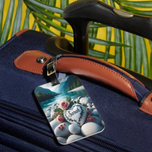 Sarahs Herz am Fluss Gepäckanhänger (Vorderseite Insitu 1)